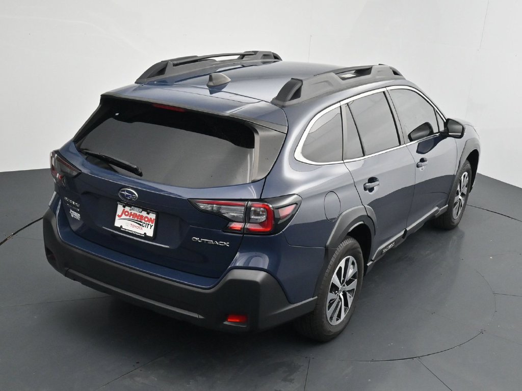 Used 2024 Subaru Outback Premium AWD/4WD image 29