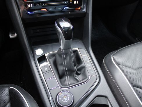 Used 2023 Volkswagen Tiguan SEL R-Line image 26