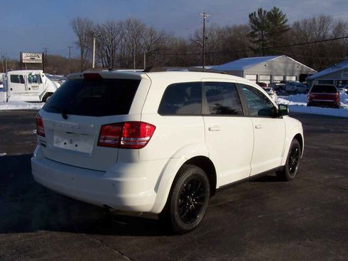 Used 2020 Dodge Journey SE w/ Blacktop Package image 3