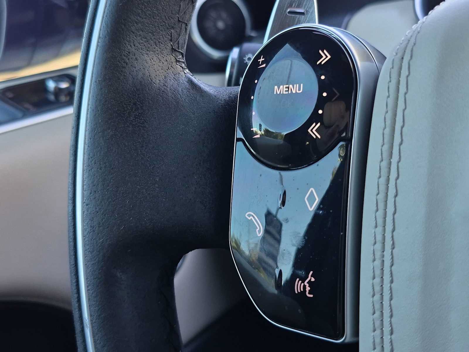 Used 2021 Land Rover Range Rover Sport HST AWD/4WD image 12