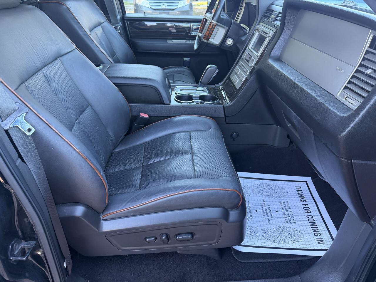 Used 2008 Lincoln Navigator 4WD image 10
