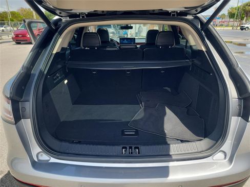 Used 2022 Lincoln Nautilus Reserve FWD image 19