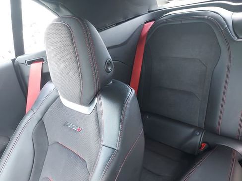 Used 2022 Chevrolet Camaro ZL1 RWD image 12