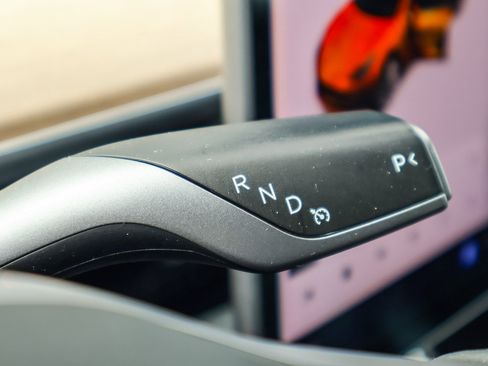 Used 2018 Tesla Model 3 Long Range image 10