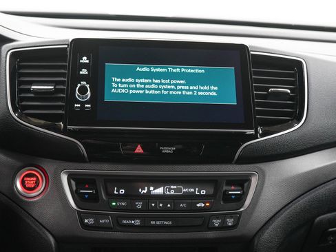Used 2024 Honda Ridgeline Sport image 18