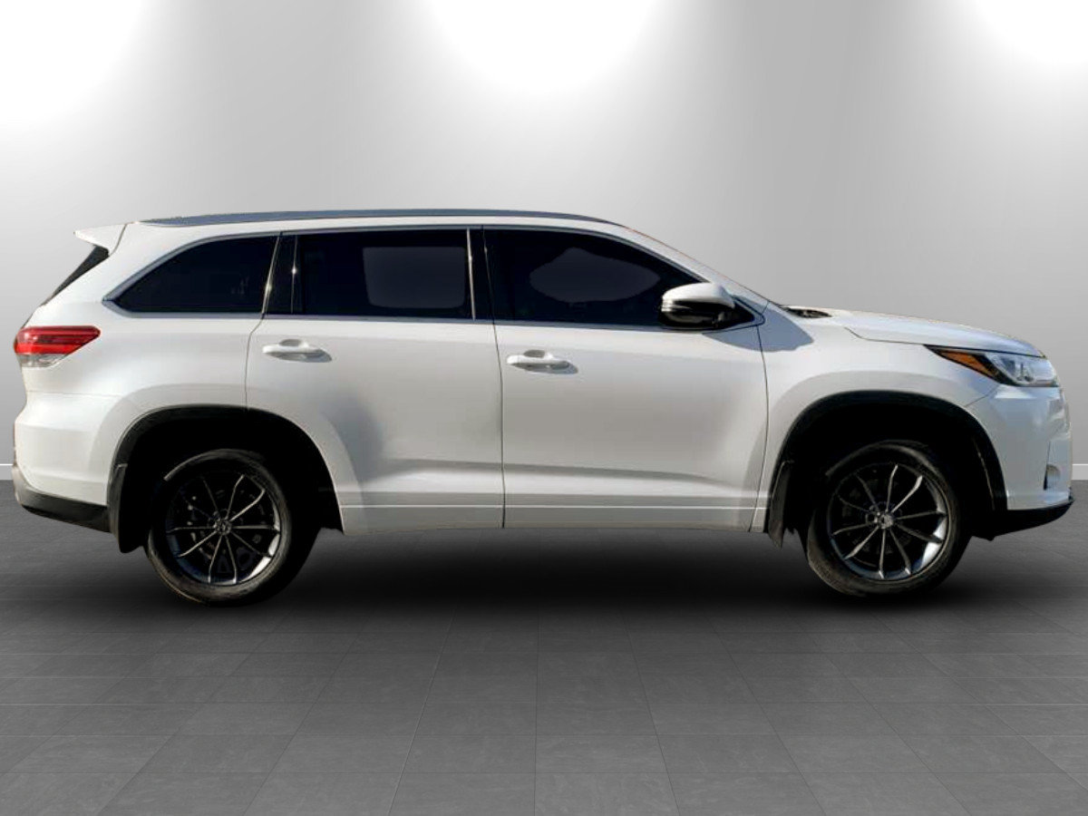 Used 2019 Toyota Highlander Limited AWD/4WD image 8