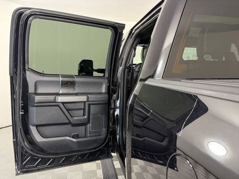 Used 2020 Ford F150 Platinum w/ Equipment Group 701A Luxury AWD/4WD image 12
