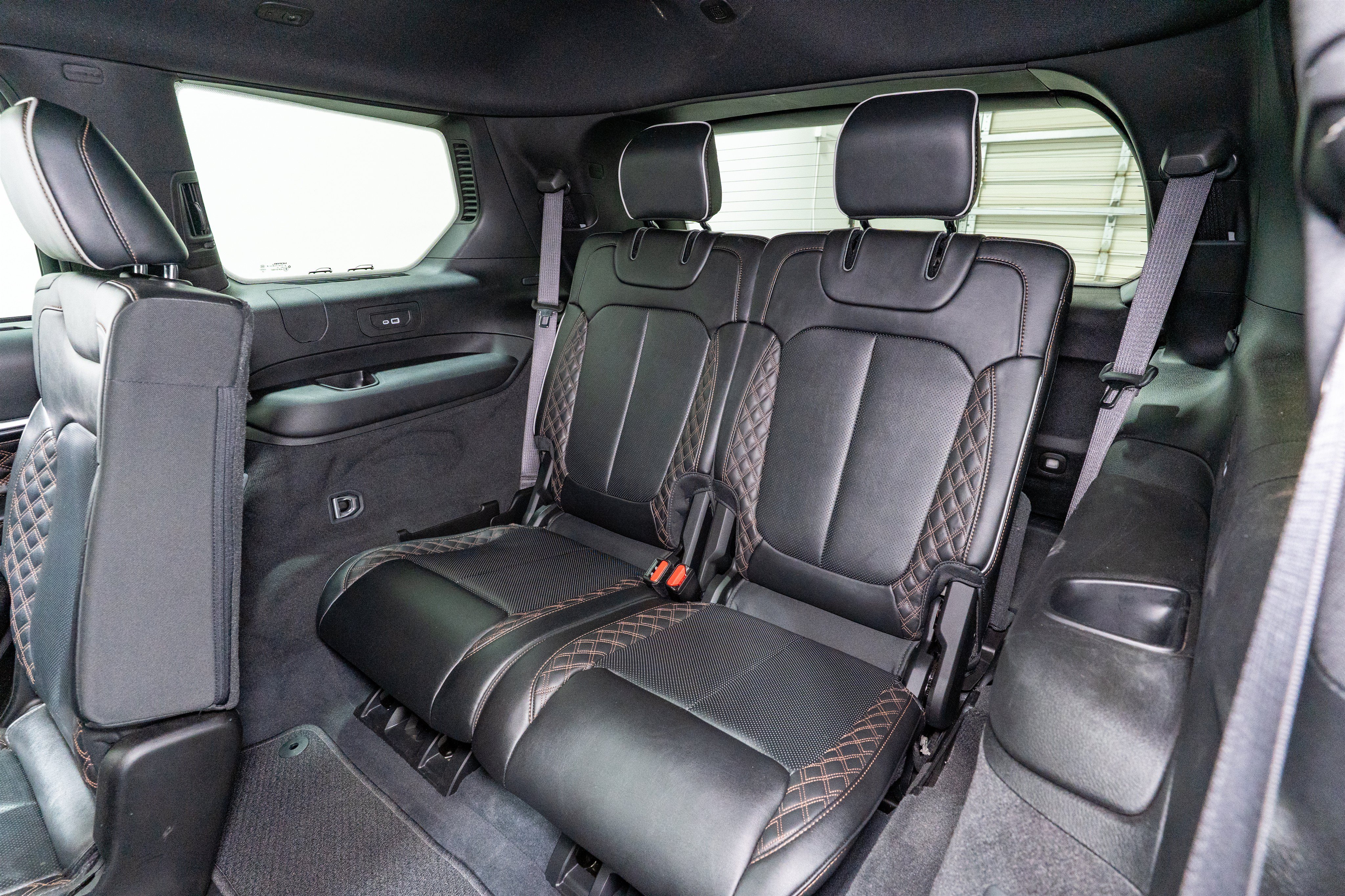 Used 2023 Jeep Grand Cherokee L Summit w/ Luxury Tech Group V RWD image 36