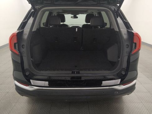 Used 2022 GMC Terrain SLT FWD image 29