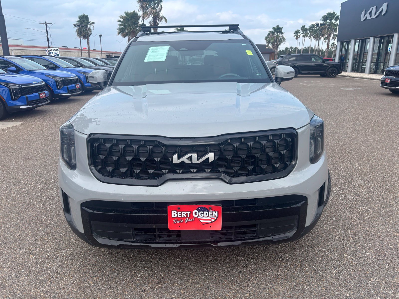 Used 2024 Kia Telluride EX X-Line AWD/4WD image 2