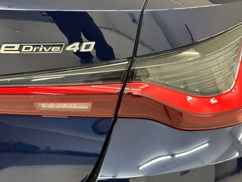 Used 2023 BMW i4 eDrive40 w/ M Sport Package image 12