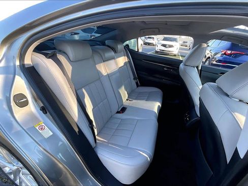 Used 2016 Lexus ES 350 image 29