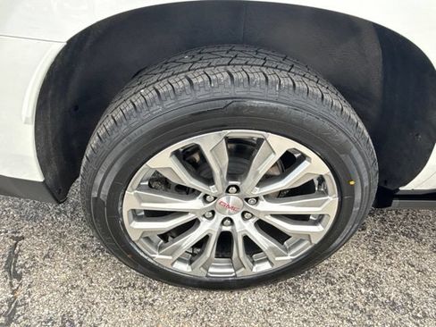 Used 2022 GMC Yukon Denali AWD/4WD image 12