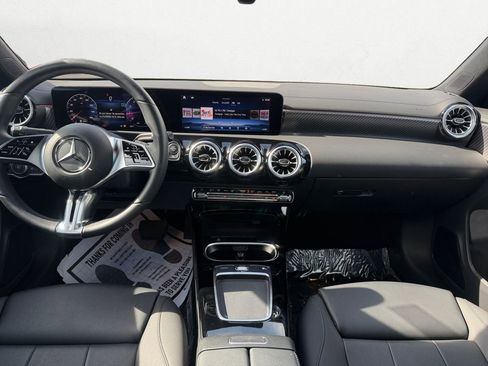 Certified 2025 Mercedes-Benz CLA 250 image 9