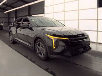 Used 2025 Kia K4 FWD video 1