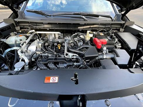 New 2025 Mitsubishi Outlander SE image 10