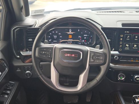 Used 2024 GMC Sierra 1500 Elevation w/ X31 Off-Road Package AWD/4WD image 18