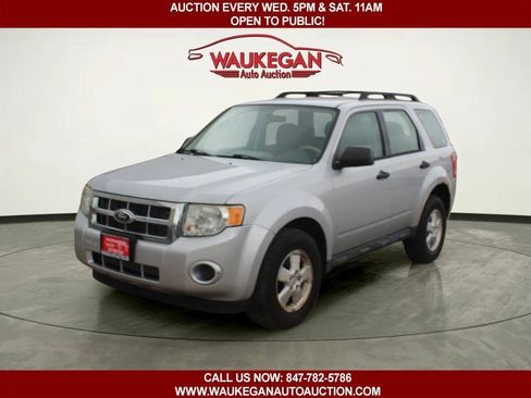 Used 2012 Ford Escape XLS FWD image 1