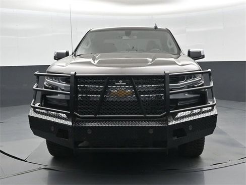 Used 2019 Chevrolet Silverado 1500 LT w/ Texas Edition image 9