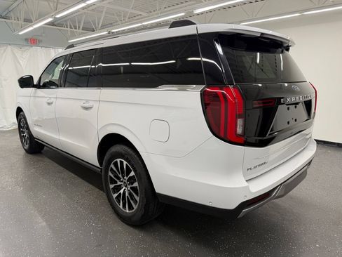 Used 2025 Ford Expedition Max Platinum AWD/4WD image 3