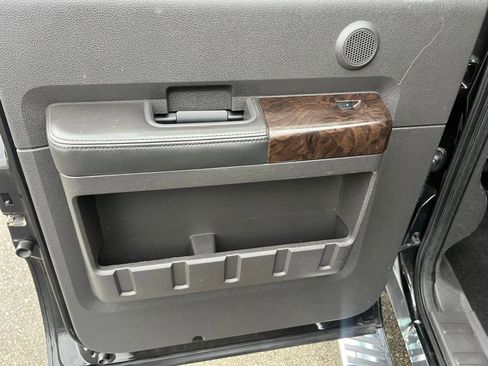 Used 2014 Ford F250 Platinum image 26