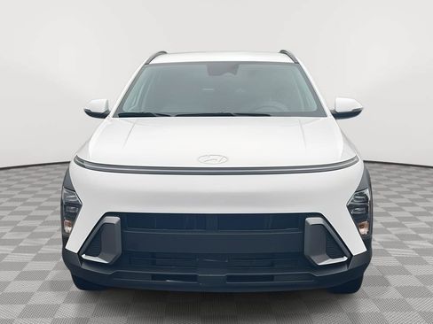 Used 2024 Hyundai Kona SEL w/ Convenience Package AWD/4WD image 3