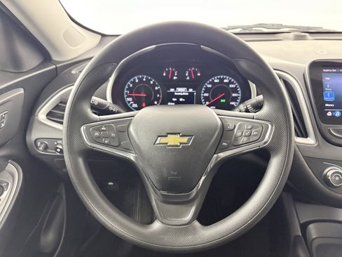 Used 2020 Chevrolet Malibu LS image 30