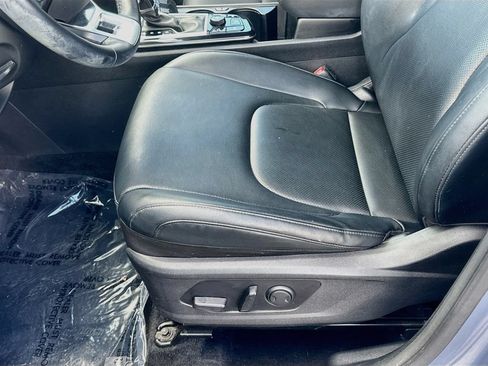 Certified 2023 Kia Sportage EX FWD image 19