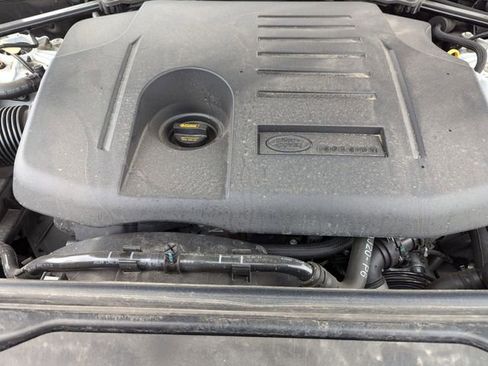 Certified 2024 Land Rover Discovery Dynamic SE image 20