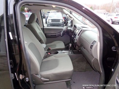 Used 2014 Nissan Xterra S AWD/4WD image 16