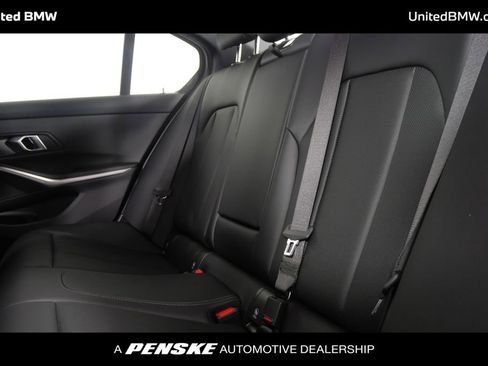 Used 2025 BMW 330i xDrive Sedan w/ Convenience Package image 15