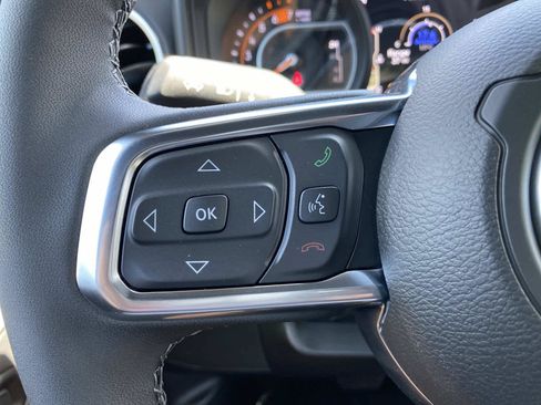 New 2026 Jeep Wrangler Unlimited Sahara AWD/4WD image 17