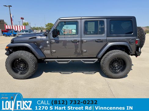 Used 2021 Jeep Wrangler Unlimited Sahara w/ Dual Top Group AWD/4WD image 5