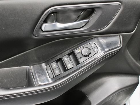 Used 2024 Nissan Rogue SV AWD/4WD image 22