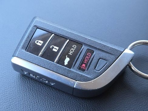 Used 2023 Acura MDX SH-AWD w/ Technology Package image 43