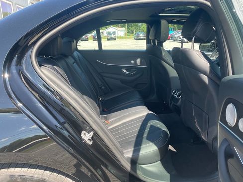 Used 2023 Mercedes-Benz E 350 4MATIC Sedan image 17