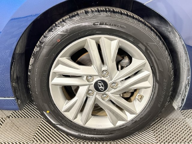 Used 2020 Hyundai Elantra SEL FWD image 28