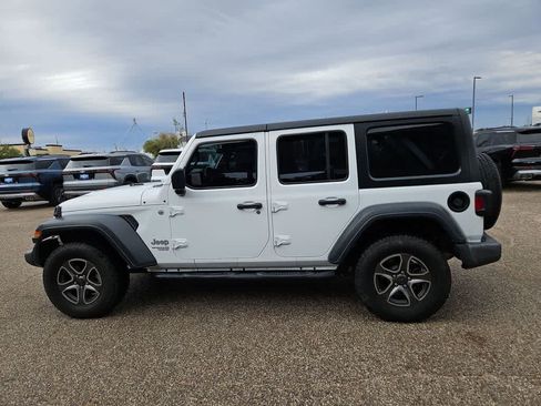 Used 2018 Jeep Wrangler Unlimited Sport AWD/4WD image 5