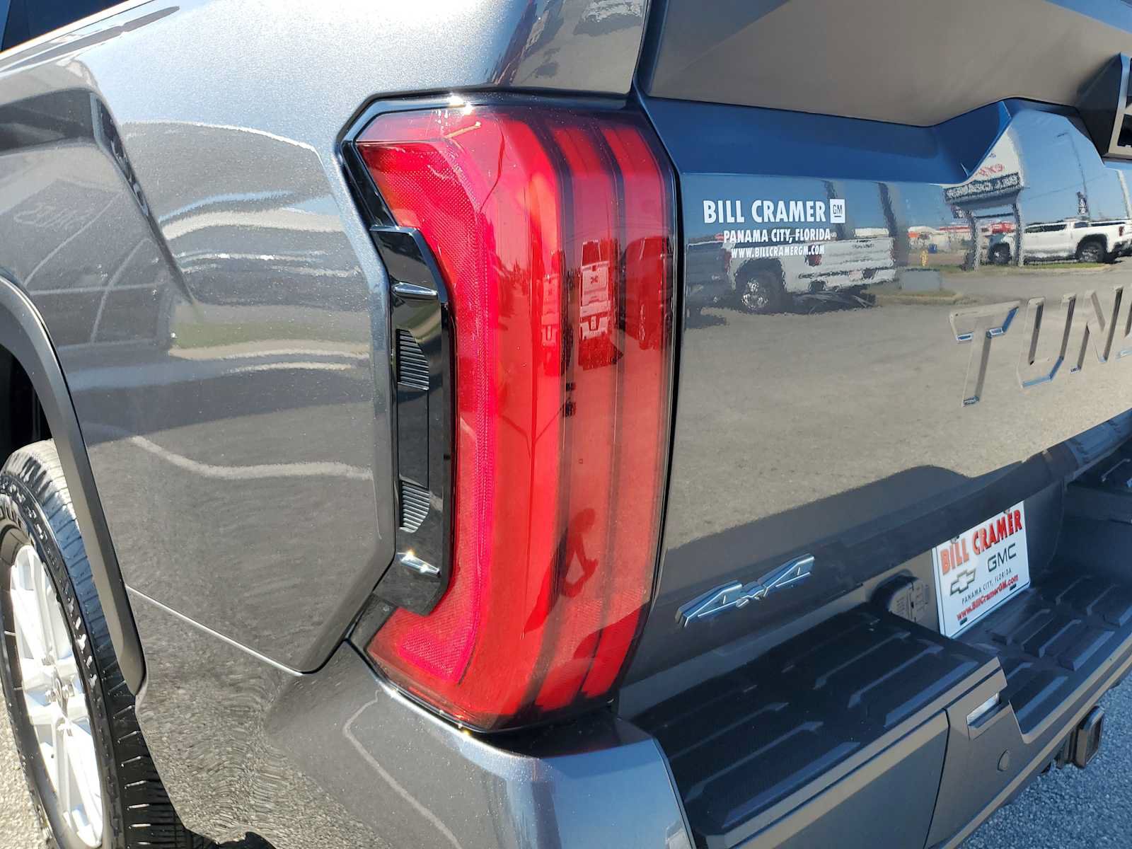 Used 2025 Toyota Tundra SR5 w/ SR5 Convenience Package AWD/4WD image 4