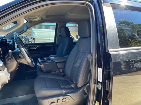 Used 2022 Chevrolet Silverado 1500 LT Trail Boss image 10