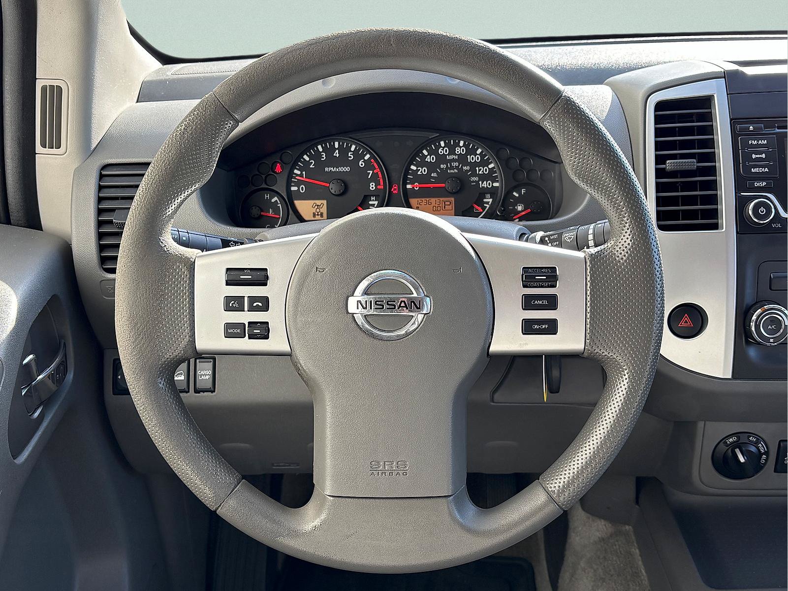 Used 2018 Nissan Frontier SV AWD/4WD image 15