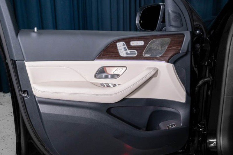 Certified 2026 Mercedes-Benz GLS 450 4MATIC image 12
