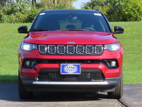 New 2026 Jeep Compass Limited image 18