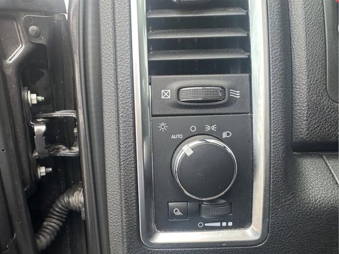 Used 2024 RAM 1500 Classic Warlock image 16