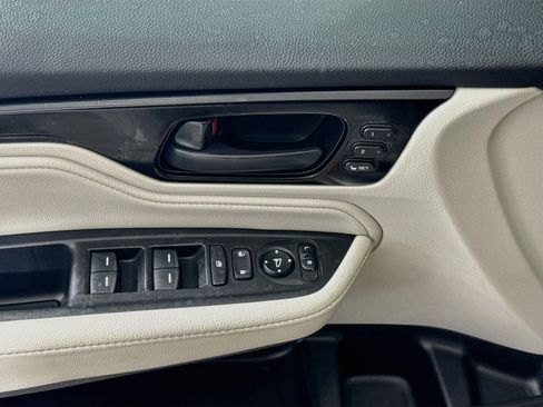 Used 2026 Honda Odyssey Touring image 24