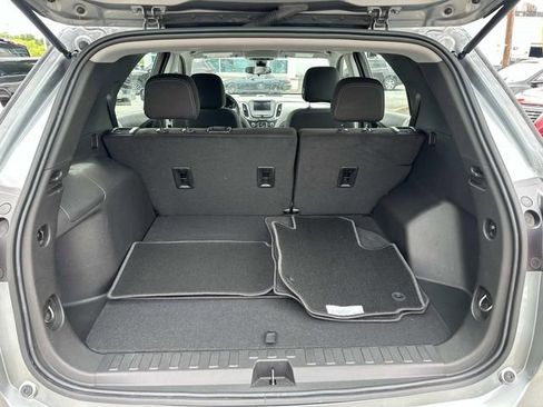 Used 2024 Chevrolet Equinox LS w/ Driver Confidence II Package AWD/4WD image 14