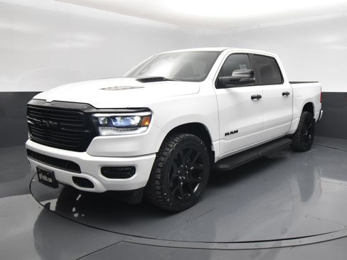 Used 2023 RAM 1500 Laramie AWD/4WD image 2