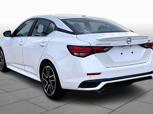 Used 2025 Nissan Sentra SR image 12