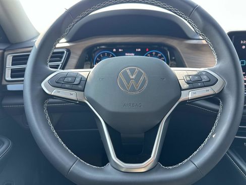 New 2026 Volkswagen Atlas SE image 21