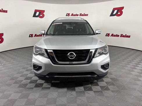 Used 2019 Nissan Pathfinder SL FWD image 11